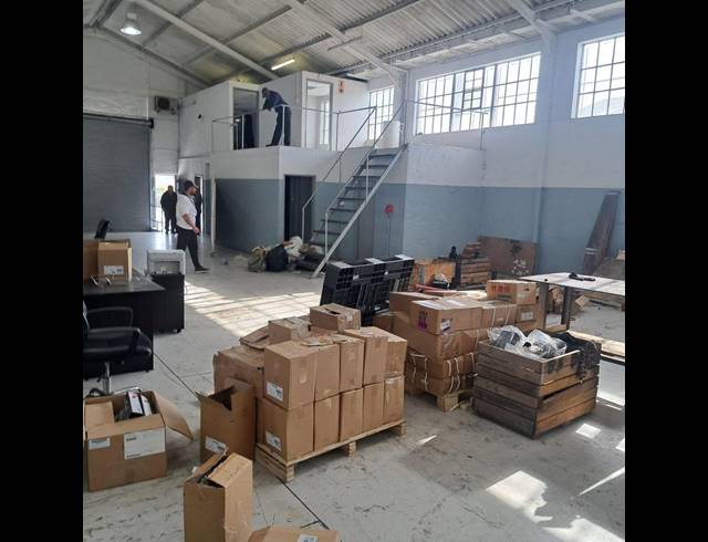 INDUSTRIAL PROPERTY TO RENT IN SIDWELL